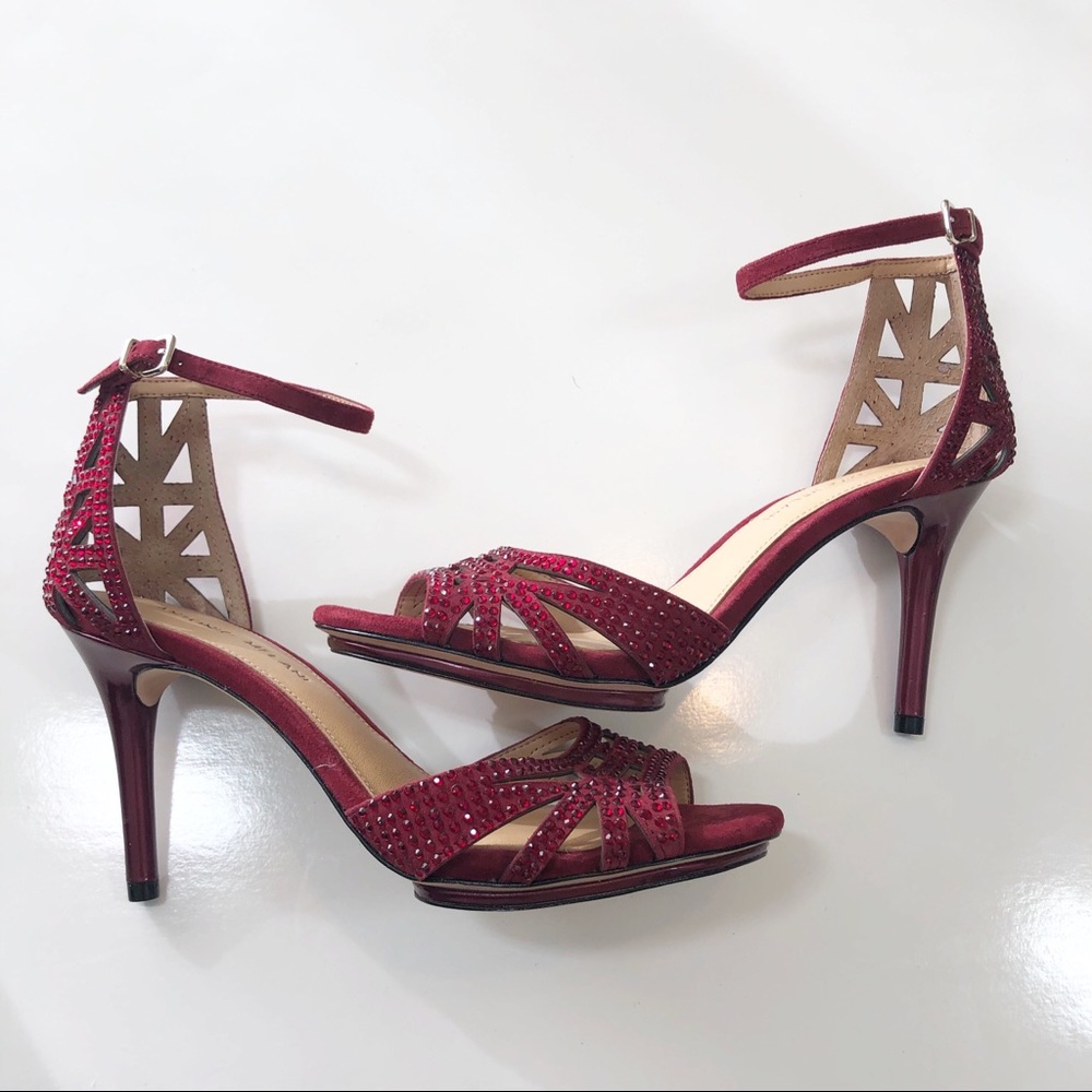 3/30 NWT Antonio Melani Red Bedazzle Jewel Heel 9